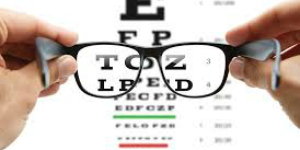 Eyechart with glasses 300